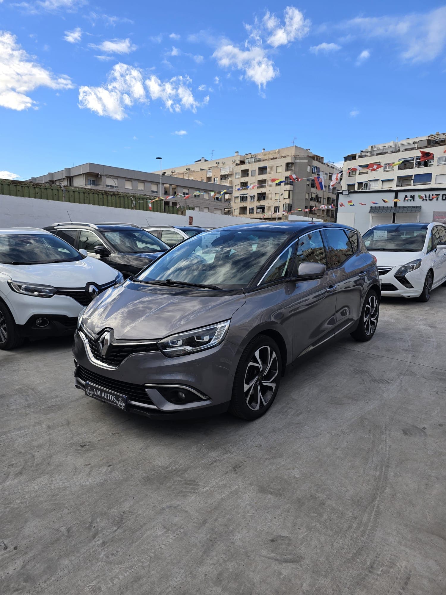 RENAULT SCENIC