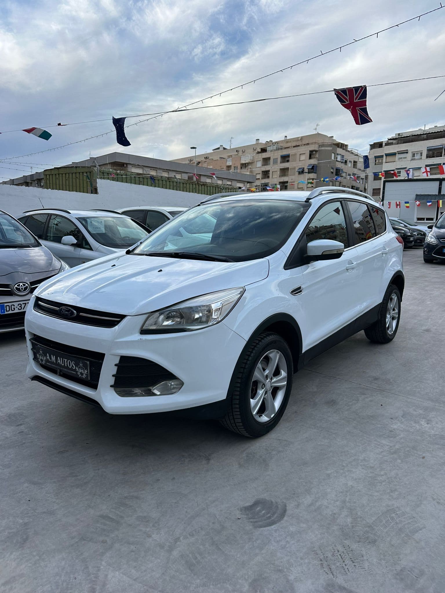 FORD KUGA